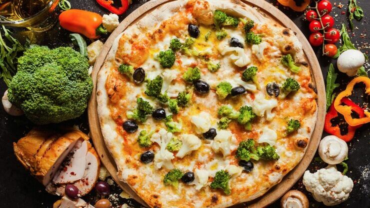 Pizza saudável e low carb com massa de couve-flor