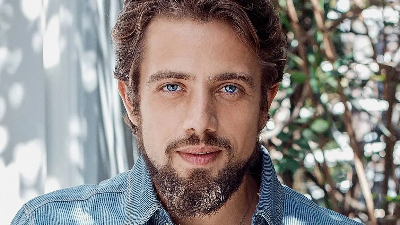 Rafael Cardoso é acusado de flertar com atriz menor de idade