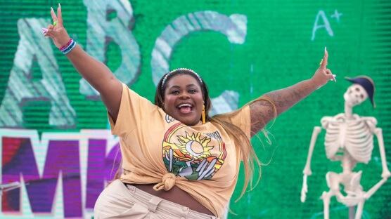 Na Globo, Jojo Todynho grava no estúdio do ABC do Mion, quadro do Caldeirão