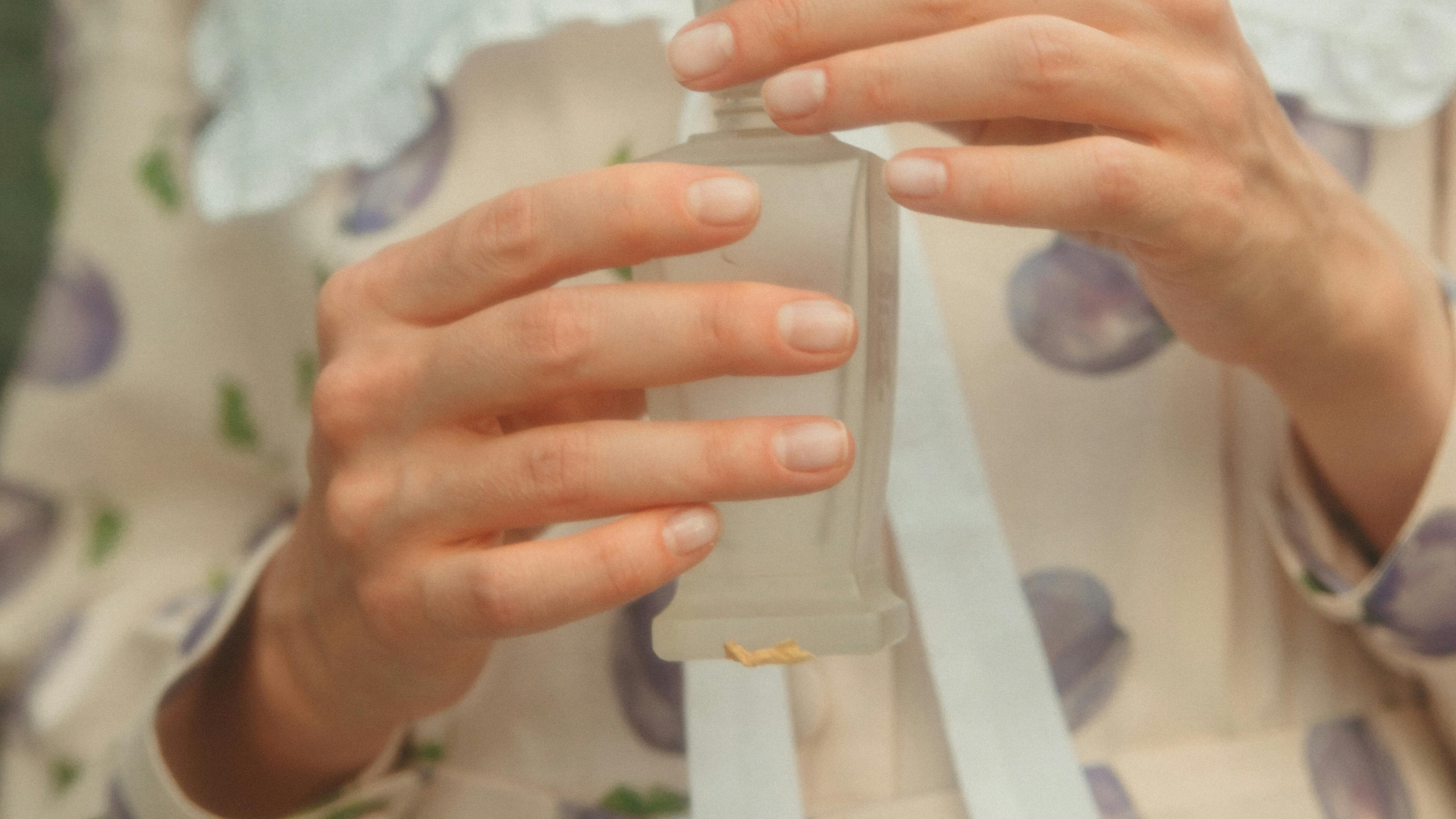 Piores perfumes femininos? Confira as fragrâncias que tem uma má fama entre as mulheres, mas que podem surpreender você