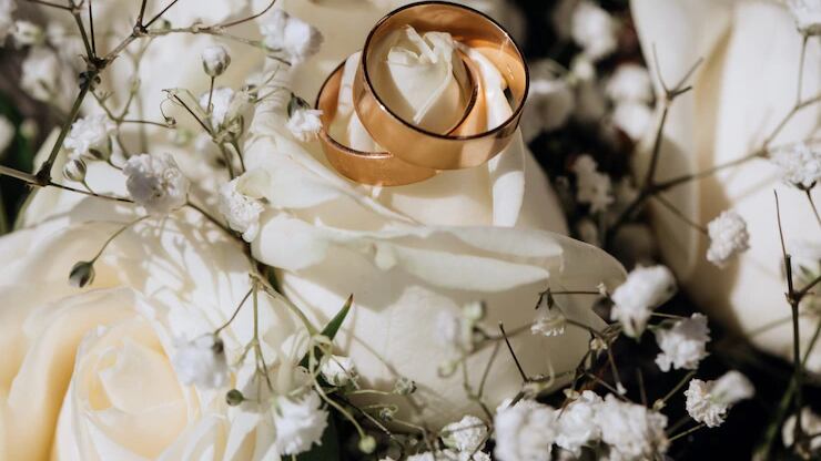 Confusão em compra de moto faz homem solteiro descobrir que terminou casado com desconhecida