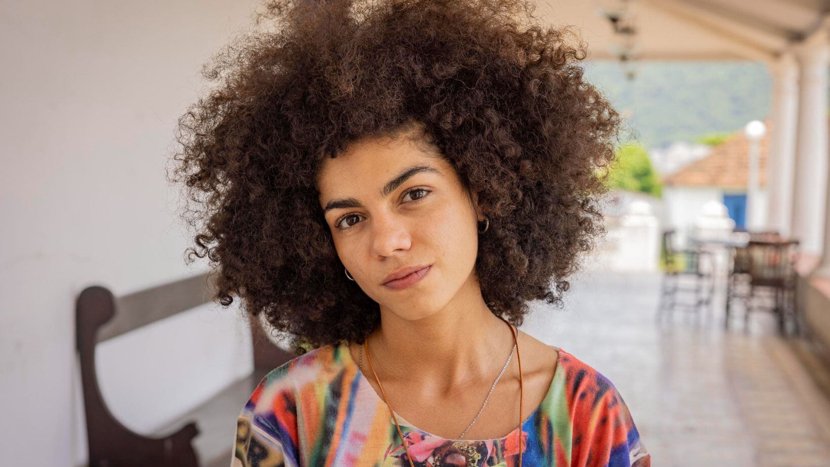 Samantha Jones impressiona em Renascer e fãs reagem ao assisti-la