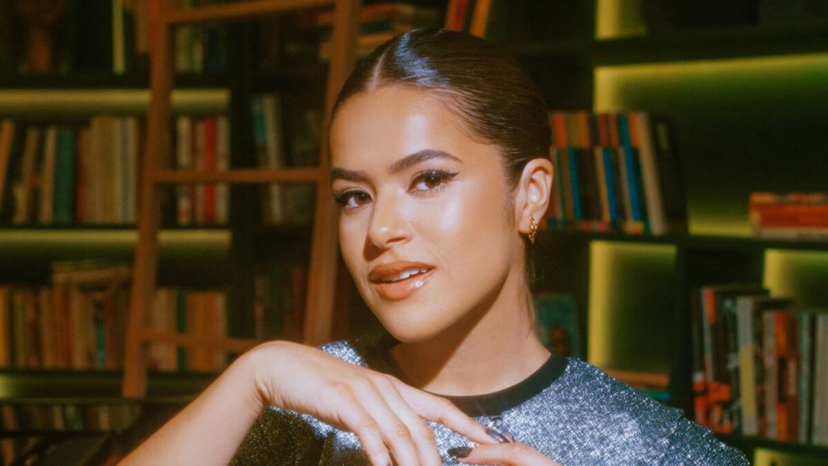 Garota do Momento - Bia (Maisa)