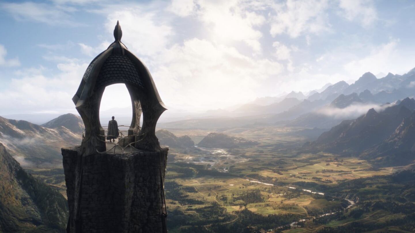 Não tendo todos os direitos, os produtores poderiam ser obrigados a criar novos personagens ou mudar um pouco os períodos de tempo para contar sua história, mas um dos criadores, Patrick McKay, garantiu que a série está "muito enraizada" na história de Tolkien.