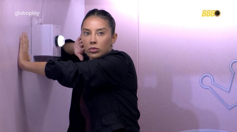 “A Renata está com vantagem", afirma fã que acompanha a Prova do Líder do BBB 25