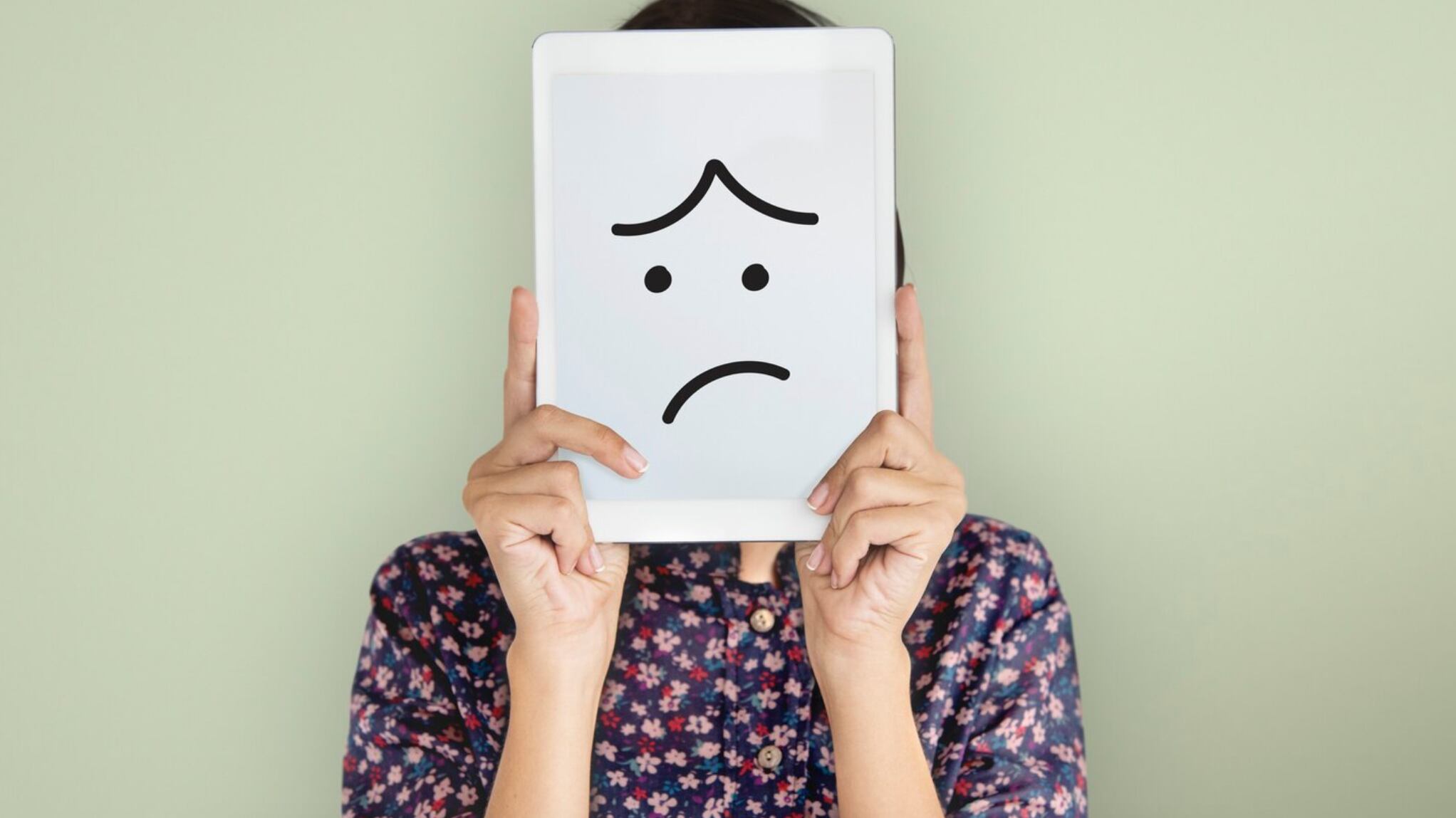 La represión emocional está vinculada a trastornos como la ansiedad y la depresión.