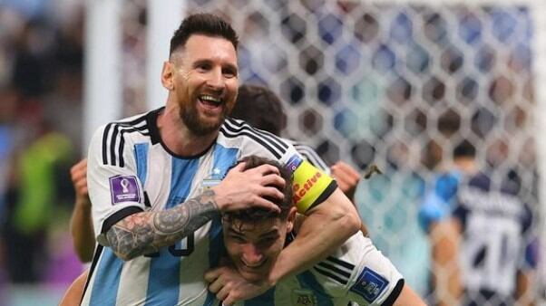 Messi comemorando gol na vitória contra a Croácia pela semifinal da Copa do Mundo de 2022