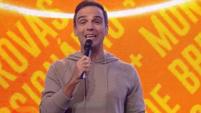 Tadeu Schmidt é elogiado nas redes sociais