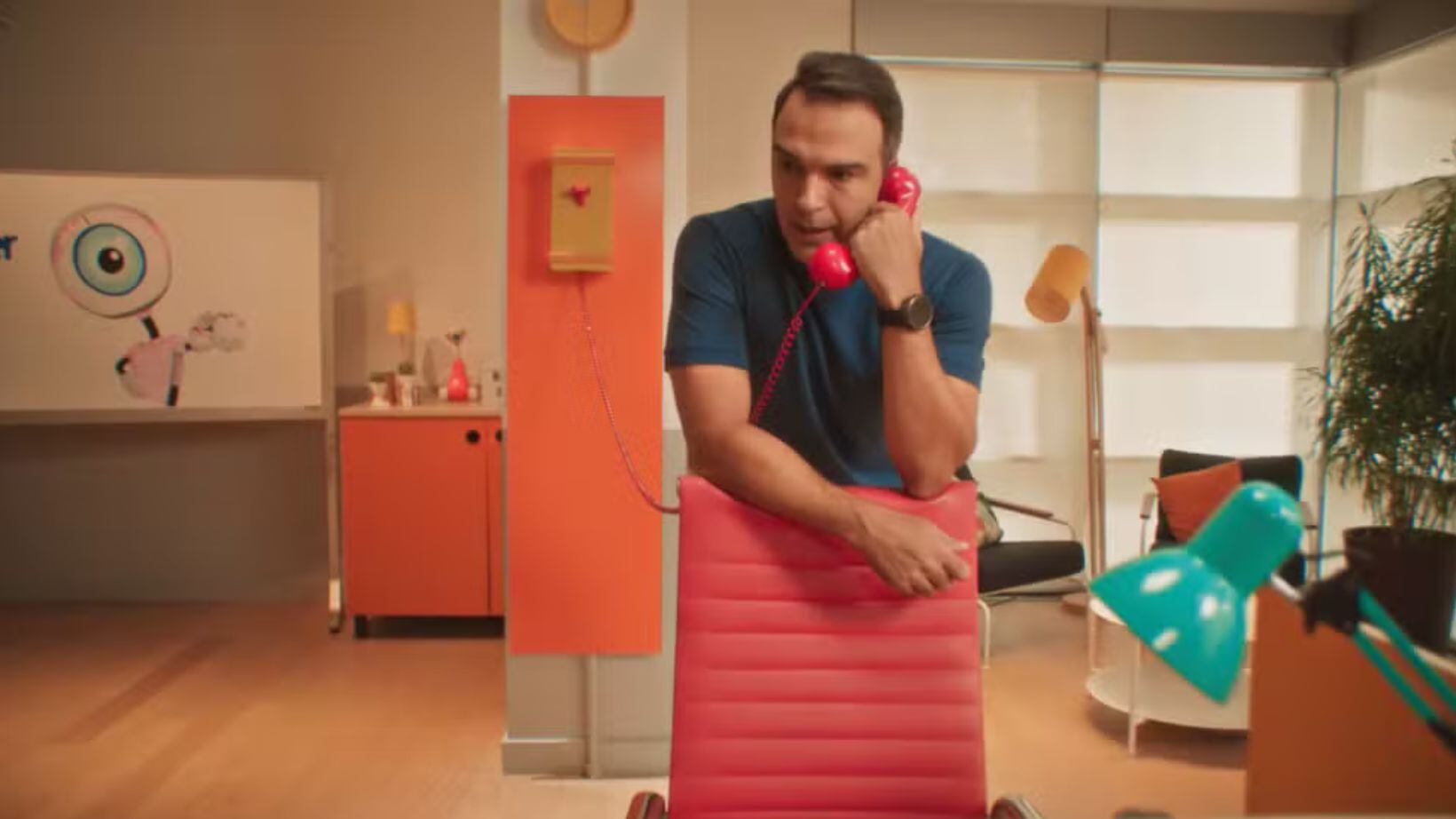 BBB 24: Chamada mostra Tadeu falando no big fone