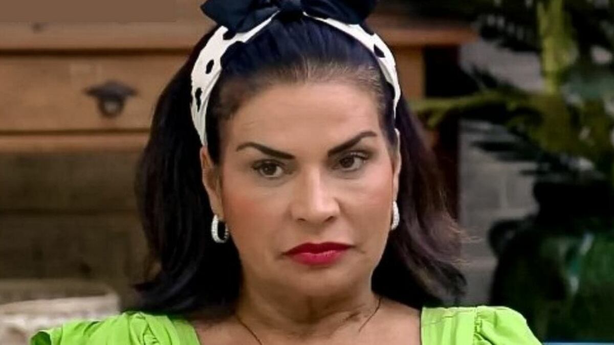 Solange Gomes alfineta Deolane Bezerra em "A Fazenda 14"