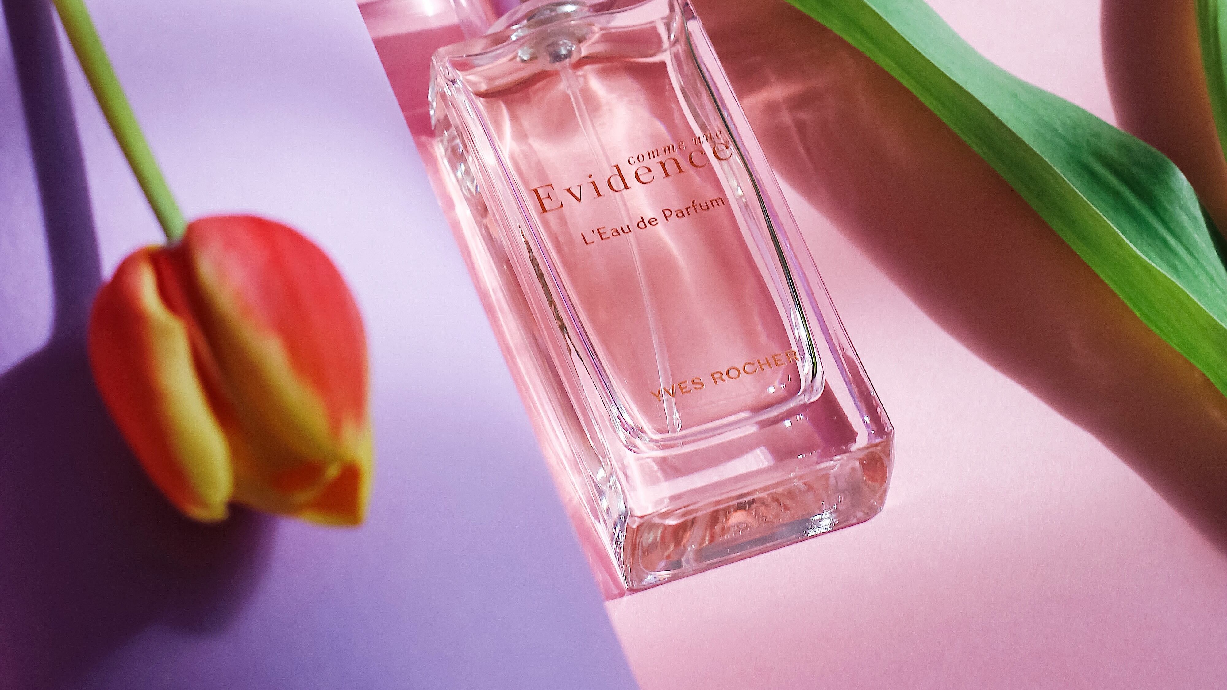 Frasco de perfume refrescante