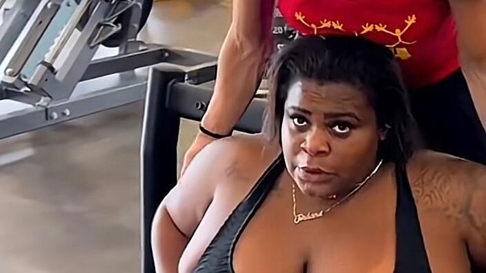Personal elogia Jojo Todynho durante treino na academia