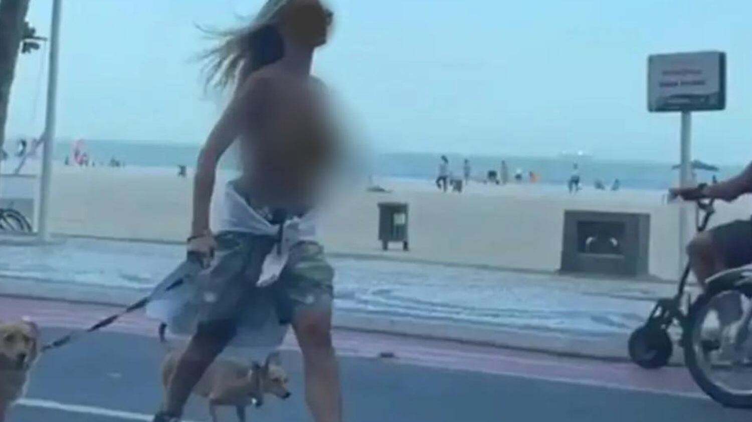 Ela vai responder por ato obsceno