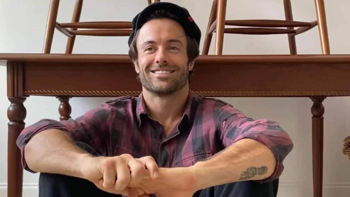 Tratamento de politraumatismo foi crucial para o ator Kayky Brito