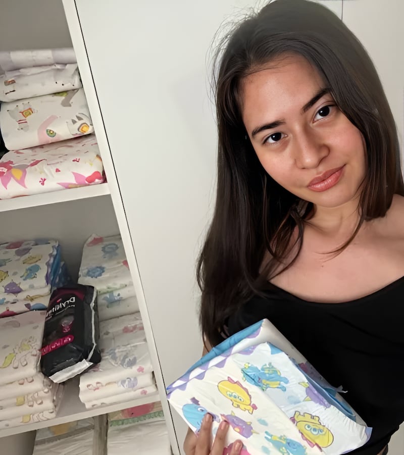 Jovem fatura mais de R$ 3 mil por mês vendendo fraldas usadas na internet