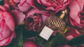 Perfumes femininos nacionais ‘zero defeitos’: confira a lista com as fragrâncias que TODO MUNDO AMA