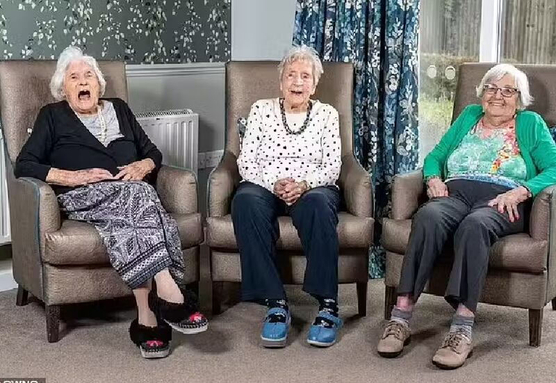 Três amigas centenárias/ Foto: SWNS